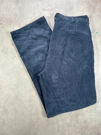 Pantalon Vintage En Velours Côtelé / Corduroy vintage bleu corduroy ample et droit taille 36X33
