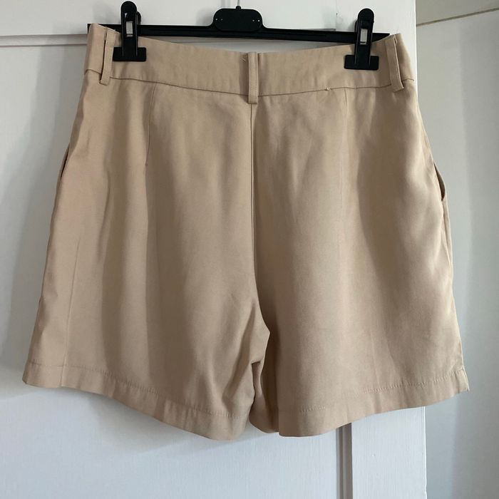 Short taille 40 - photo numéro 2