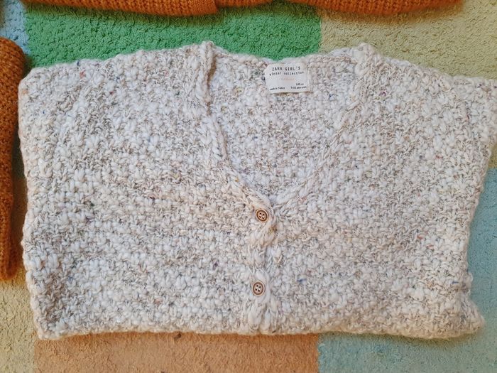 Lot 4 pulls en laine  - Automne/ Hiver - Fille - 10 ans - TBE - photo numéro 4