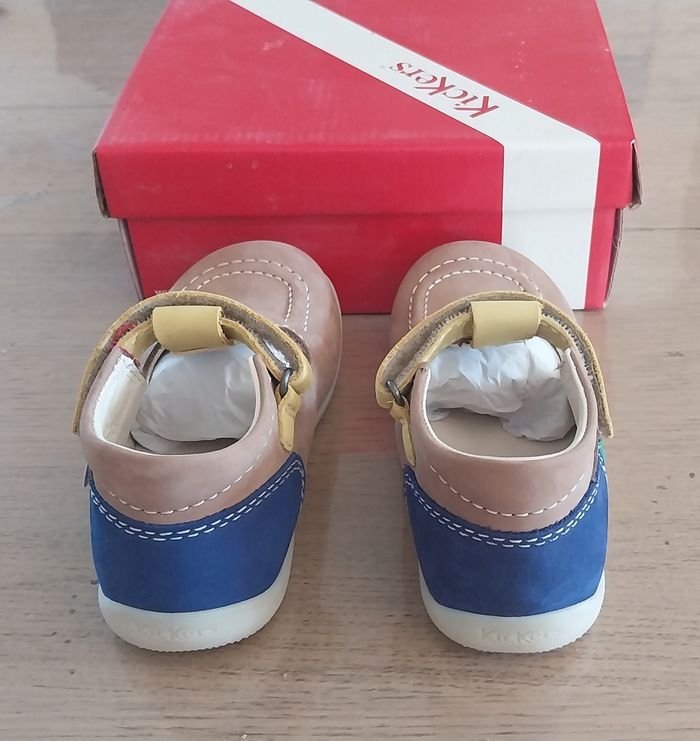 Chaussures enfant pointure 26 neuves - photo numéro 5