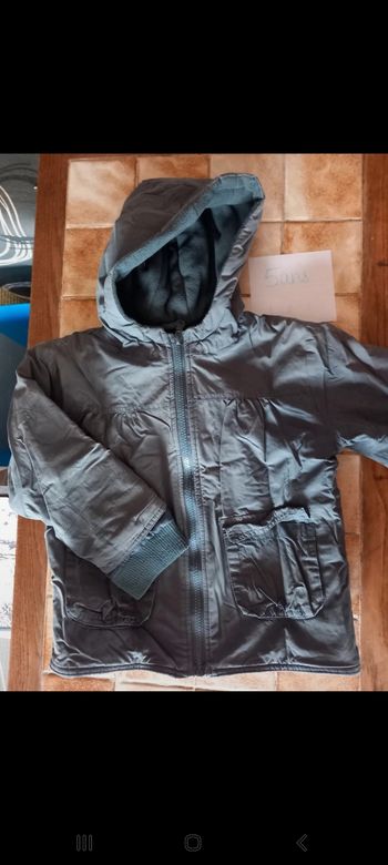 Manteau à capuche, doublé polaire (5 ans)