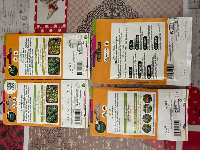 Gros lot de graines et semis légumes / salades - photo numéro 9