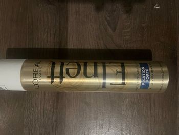 Laque cheveux L’oreal ( fixation forte)