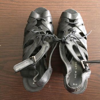 Sandales noires compensées T.38