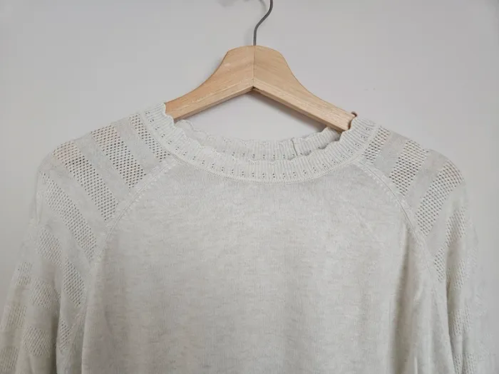 Pull crème manches ajourées Gémo T.46/48 - photo numéro 3