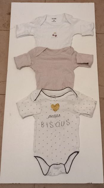Lot de 3 bodies Taille 3 mois
