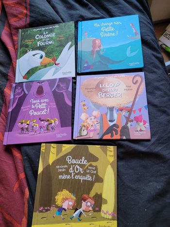 Petits livres Hachette