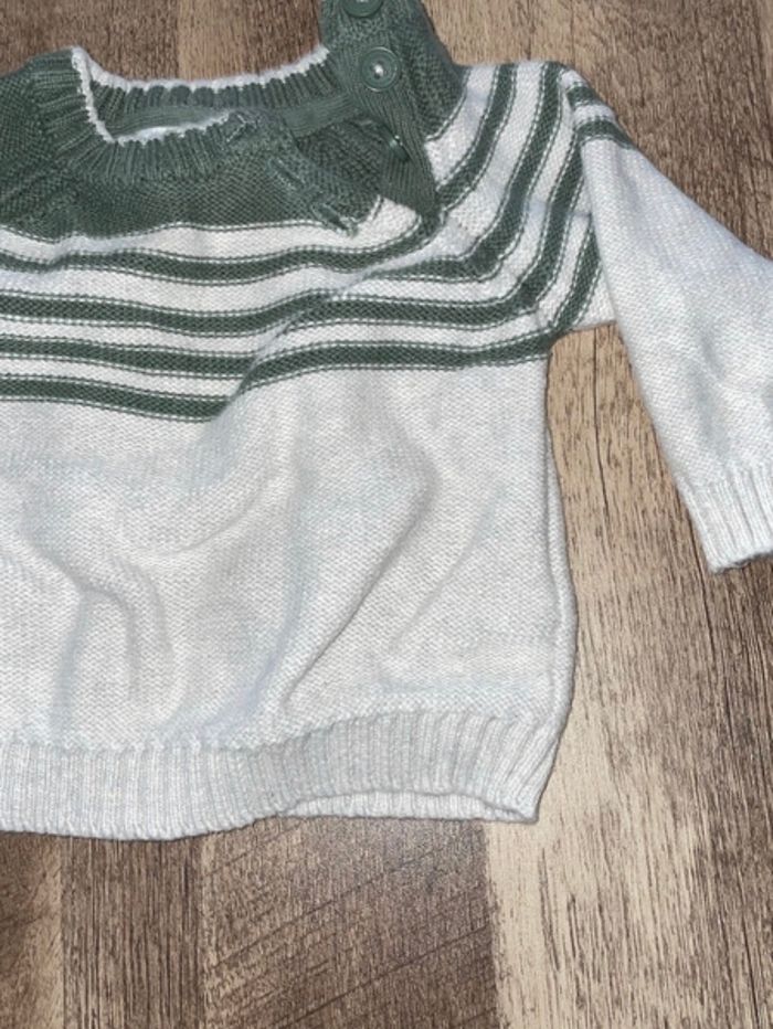 Pull tape à l’œil - photo numéro 3