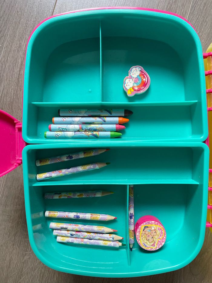Boîte à dessin Barbie - photo numéro 4