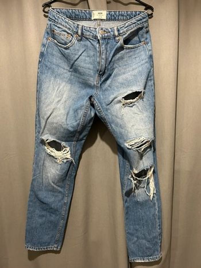 Jeans à trous