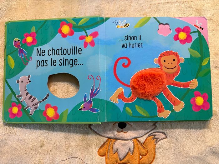 Livre sonore et à toucher usborne sam taplin ne chatouille pas le singe - photo numéro 9