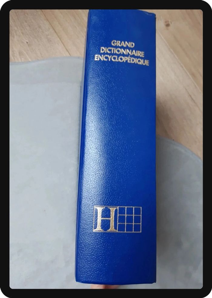 Dictionnaire édition de 1994 "hachette" en très bon état - photo numéro 2