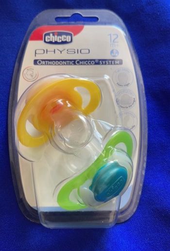 Tetines chicco +12mois