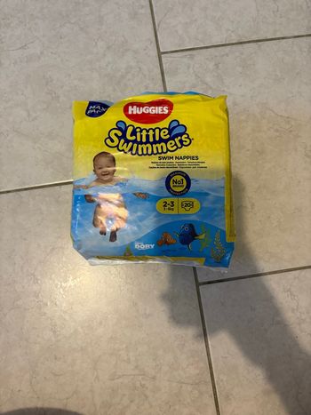 Couche piscine taille 2-3