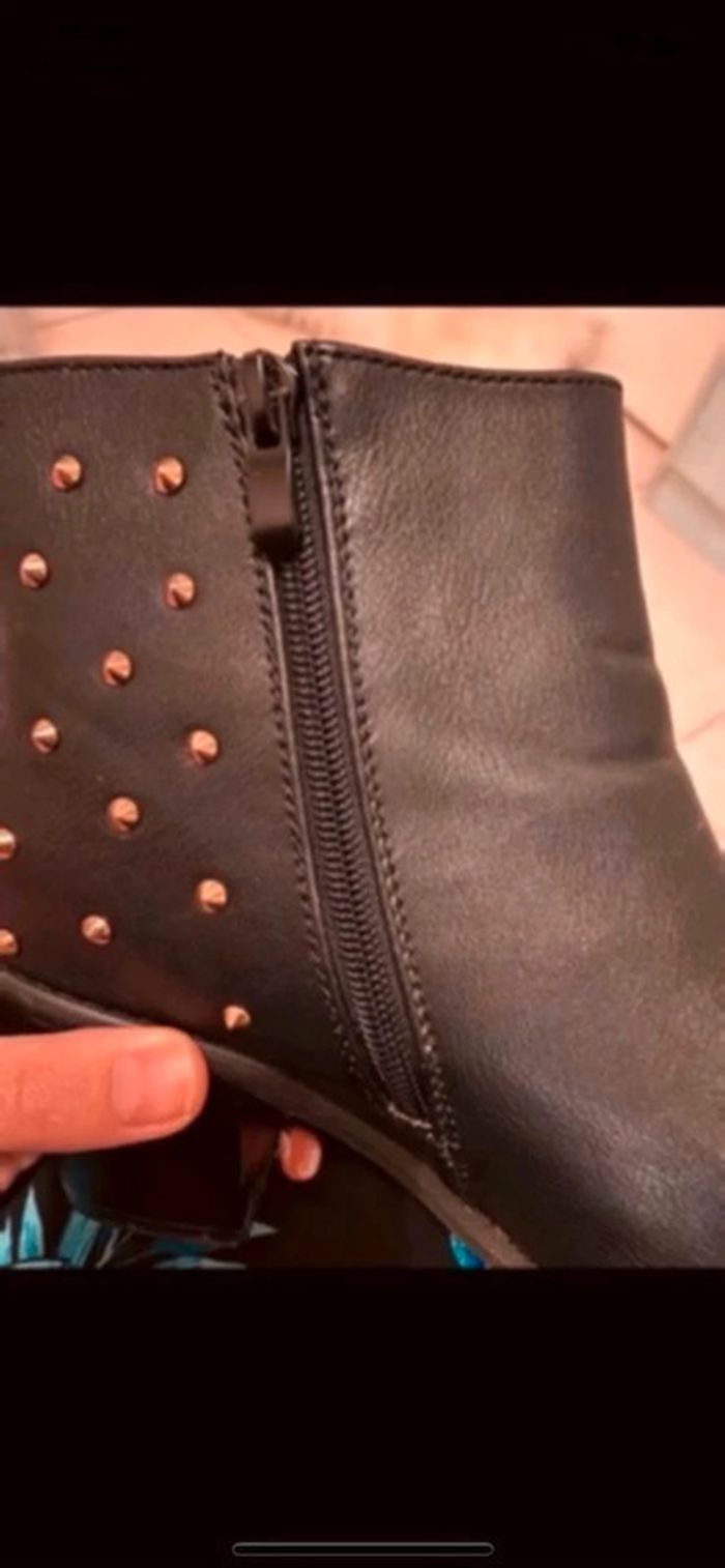 Bottines à clous - photo numéro 2