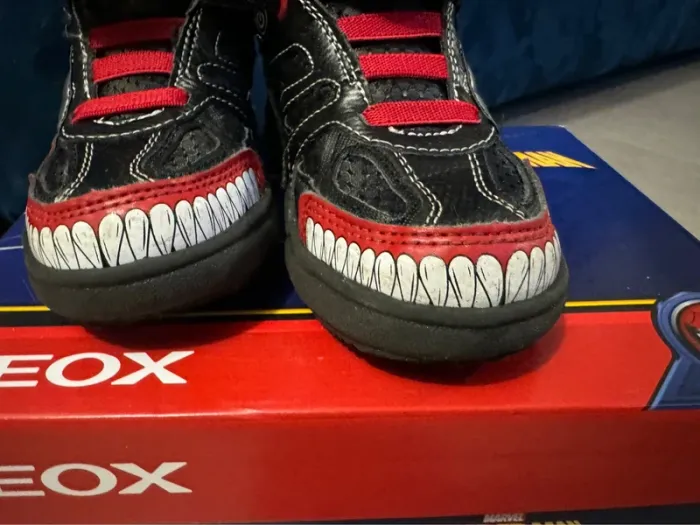Baskets geox lumière 27 - photo numéro 2