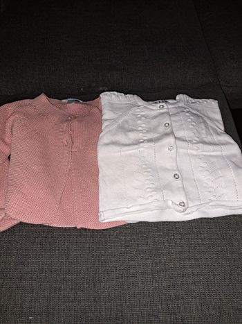 Lot de 2 gilets 12 mois