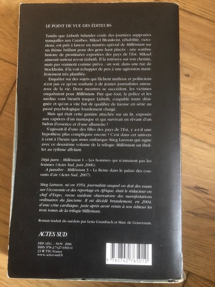 La fille qui rêvait d’un bidon d’essence et d’une allumette - Millenium 2 - Stieg Larsson - photo numéro 2