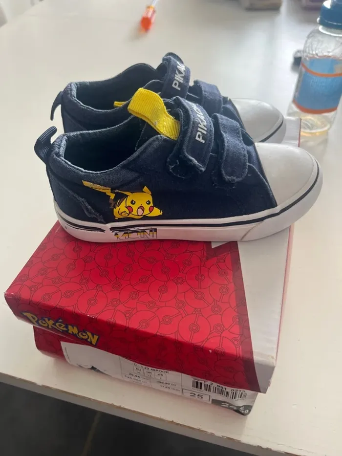 Basket en toile pikachu - photo numéro 3