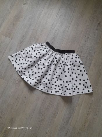 Jupe à pois taille 40