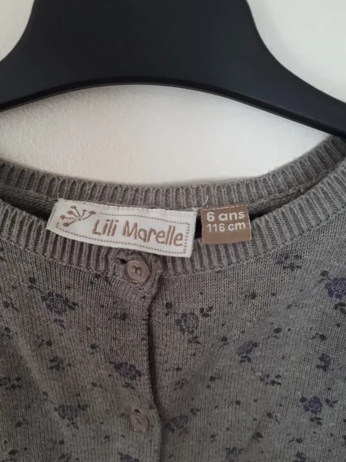 Gilet motif fleurs 6 ans - photo numéro 2