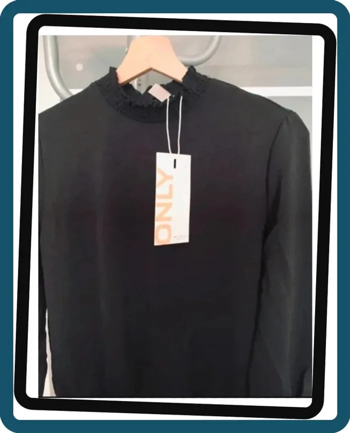 Très jolie blouse noire col cheminée Only T/36 - photo numéro 3