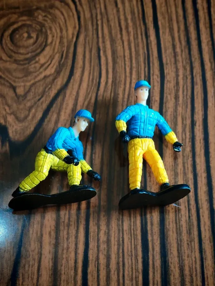 Maquette 2 bonhommes ouvrier jaune et bleu