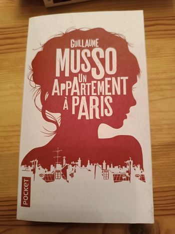 Un appartement à Paris. MUSSO