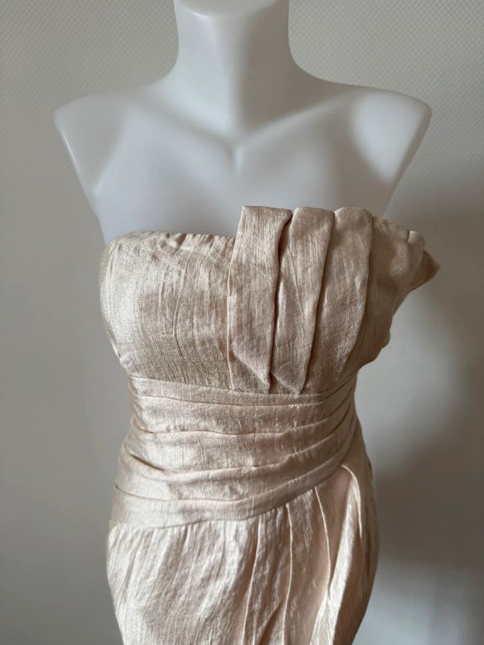 Robe bustier doré en très bon état taille 34 H&M - photo numéro 2