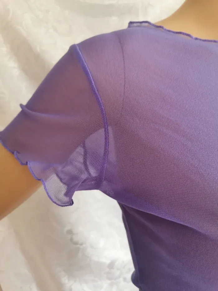 💮Top violet. Maille transparent. Taille 38 .La mode est à vous - photo numéro 3