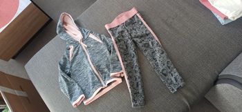 Ensemble de sport