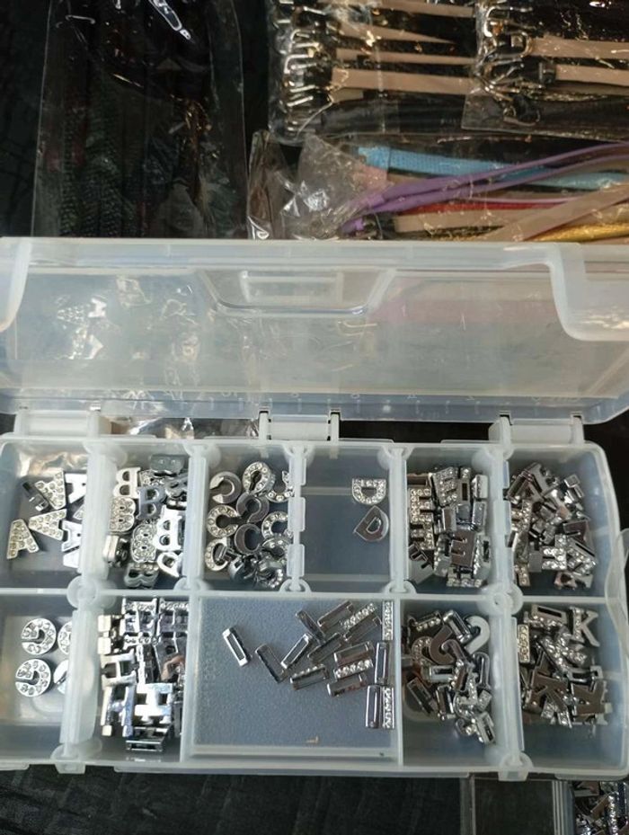 Gros lot création bracelets avec lettres neuf - photo numéro 9