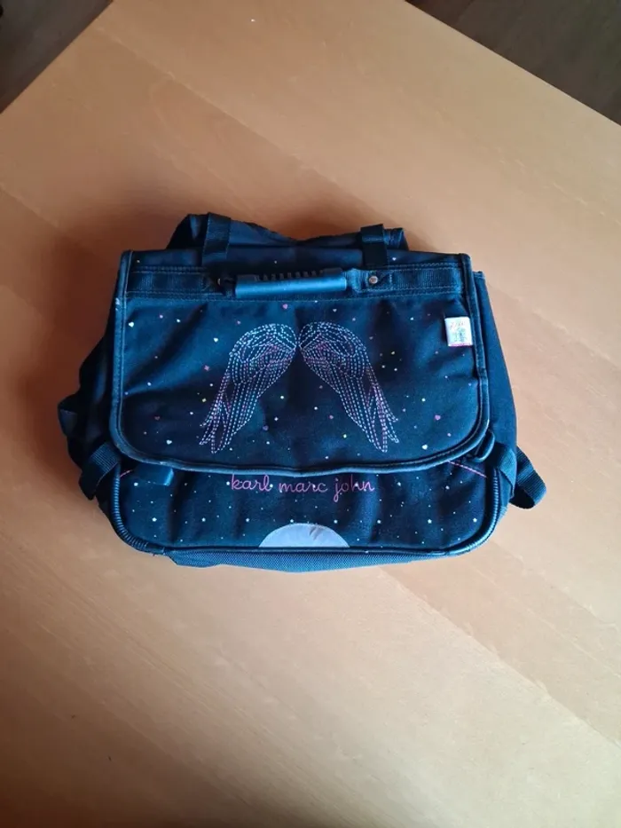 Cartable Karl marc john