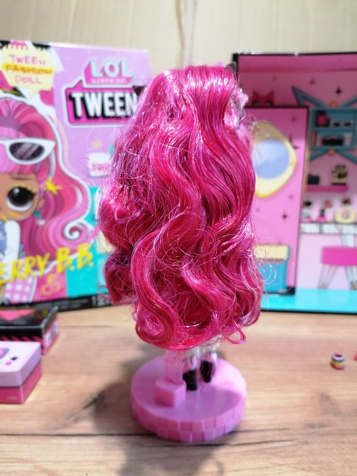 Poupée LOL surprise Tweens serie 1 - photo numéro 7