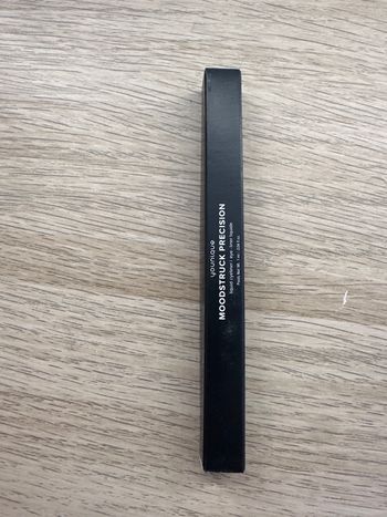 Eye-liner liquide noir