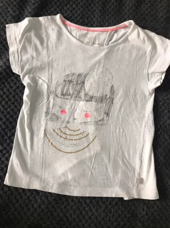 Tee shirt miss by mosquito