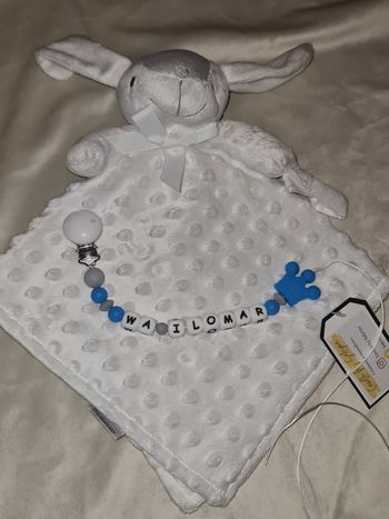 Attache tétine personnalisée