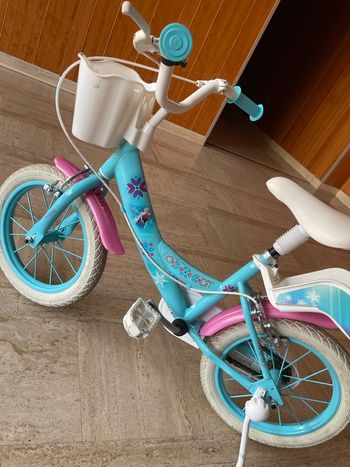 Vélo Elsa la reine des neiges 
