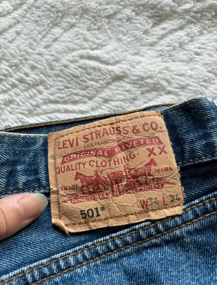 Jean Levi’s 501 Homme Bleu coupe droite relaxed ample taille W31 40/42 M/L état impeccable - photo numéro 2