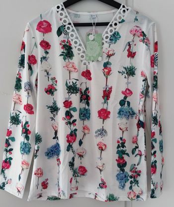 🌸 T-shirt floral col V dentelle blanc femme L – Maria & Gabriele