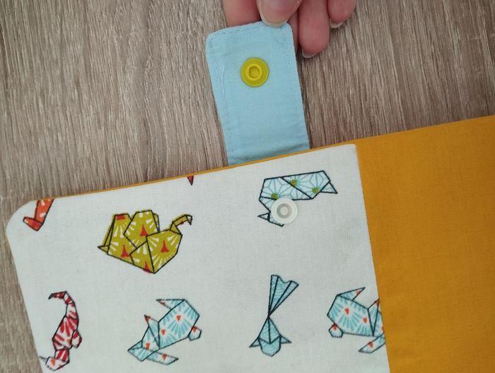 Pochette neuve carnet de santé créateur Français - photo numéro 3