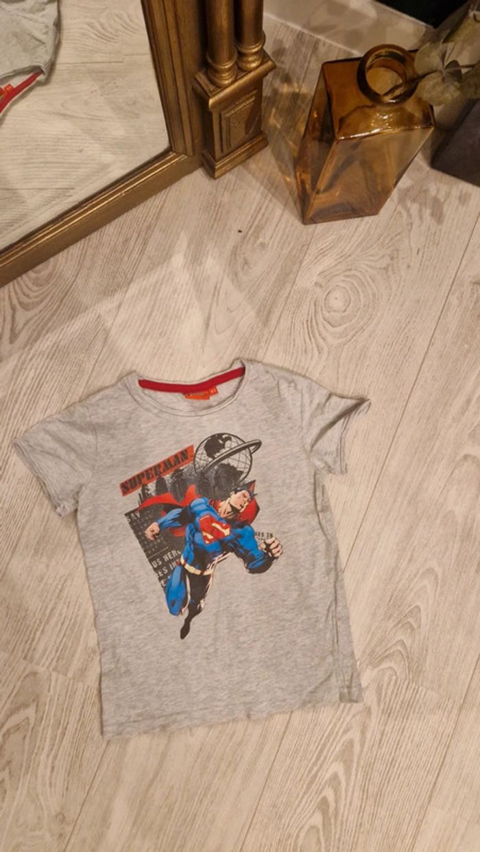 Tee shirt manches courtes Superman đź’Ł 4 / 5 ans