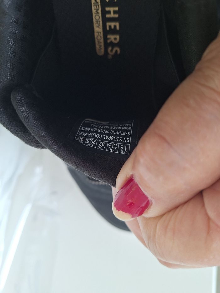 Baskets pointure 33 Skechers. - photo numéro 7
