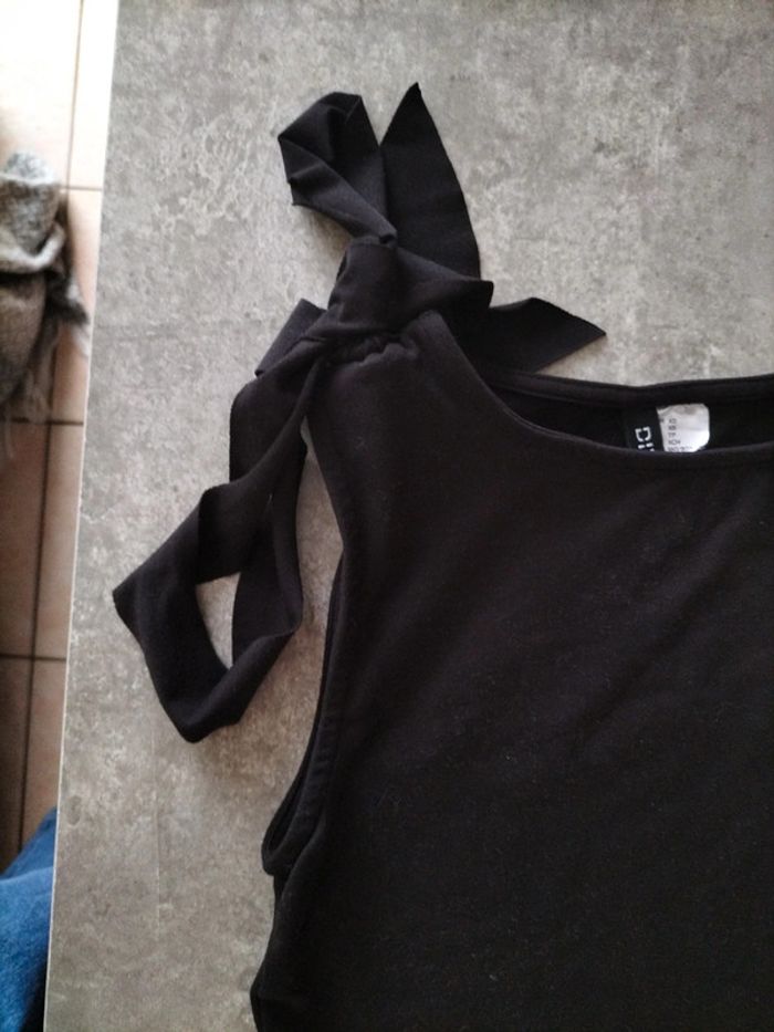 Top taille 34 divided - photo numéro 2