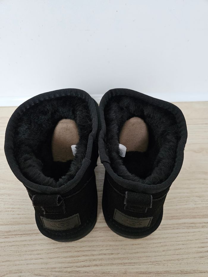 UGG Classic Mini Ultra Noir/ Taille 38 - photo numéro 5