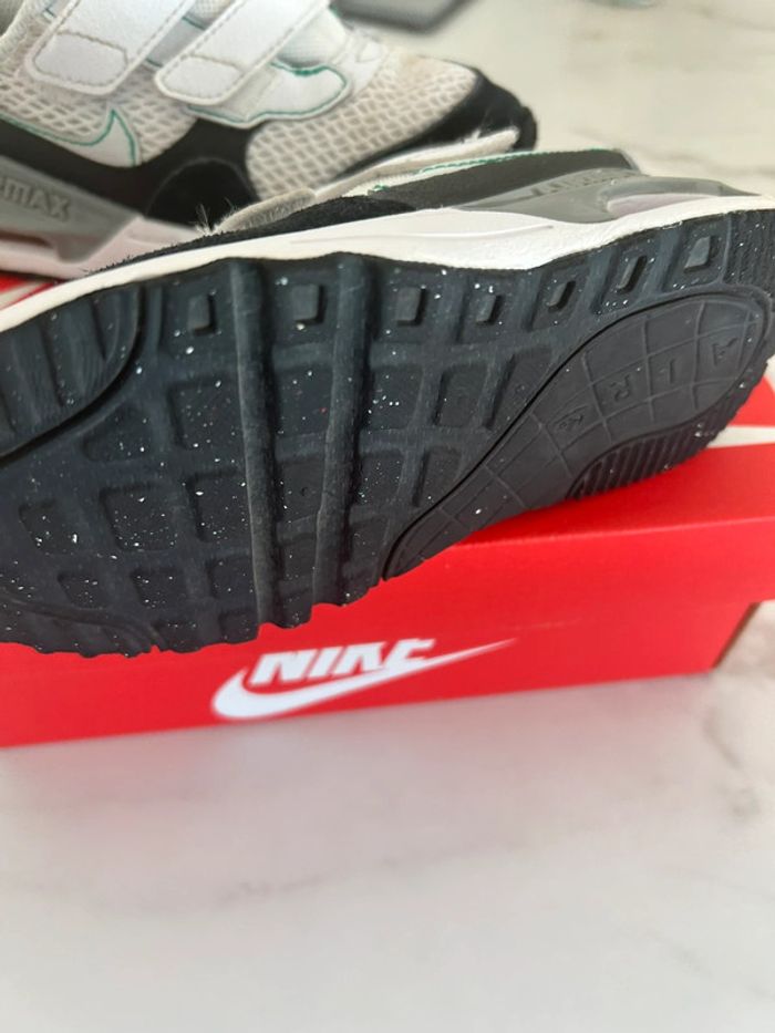 Basket Nike air Max taille 27 - photo numéro 4