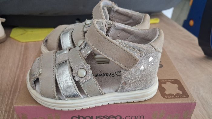 Sandales 18 - photo numéro 2