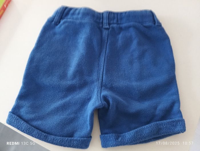 Short taille 2 ans - photo numéro 3