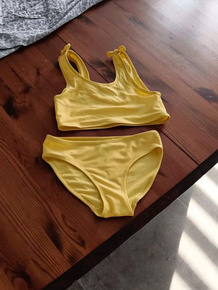 Maillot de bain 2 pièces 6/ 8 ans - photo numéro 2