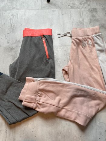2 pantalons de sport